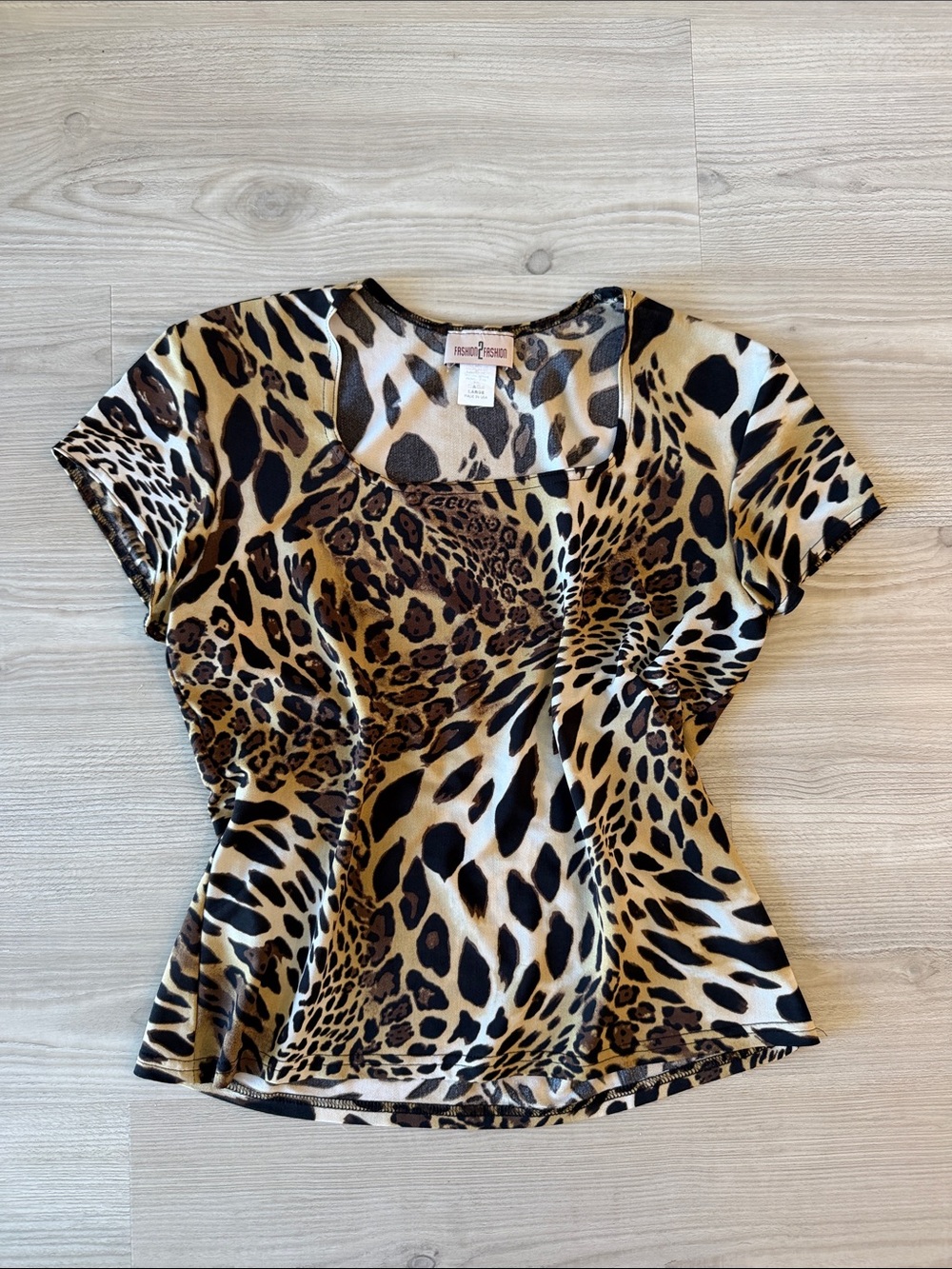Fashion 2 Fashion Y2K Leopard Print Baby Tee Made in USA Size L